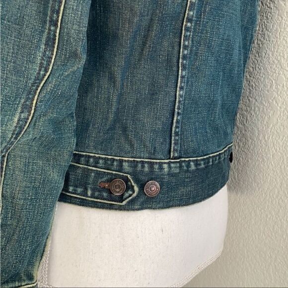 Gap Classic Denim Jean Jacket - Picture 5 of 11